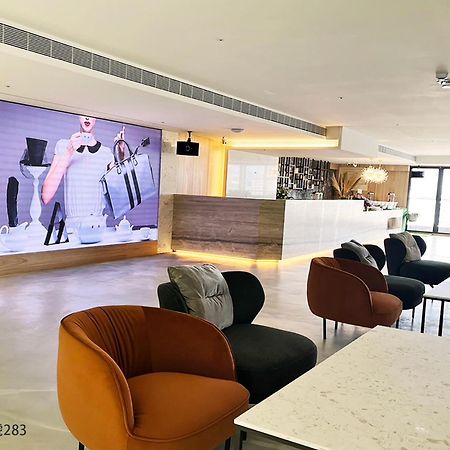 Jai Chateau Hotels & Hostels Тайнан Екстериор снимка