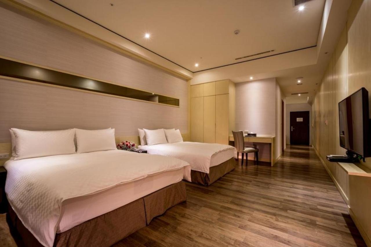 Jai Chateau Hotels & Hostels Тайнан Екстериор снимка