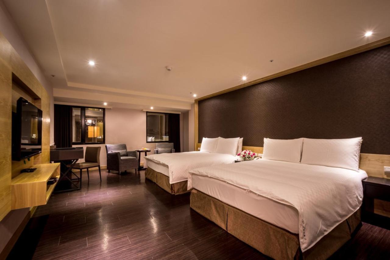 Jai Chateau Hotels & Hostels Тайнан Екстериор снимка